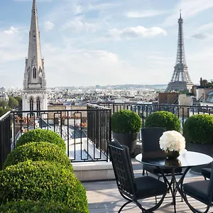 Four Seasons George V ***** Parijs