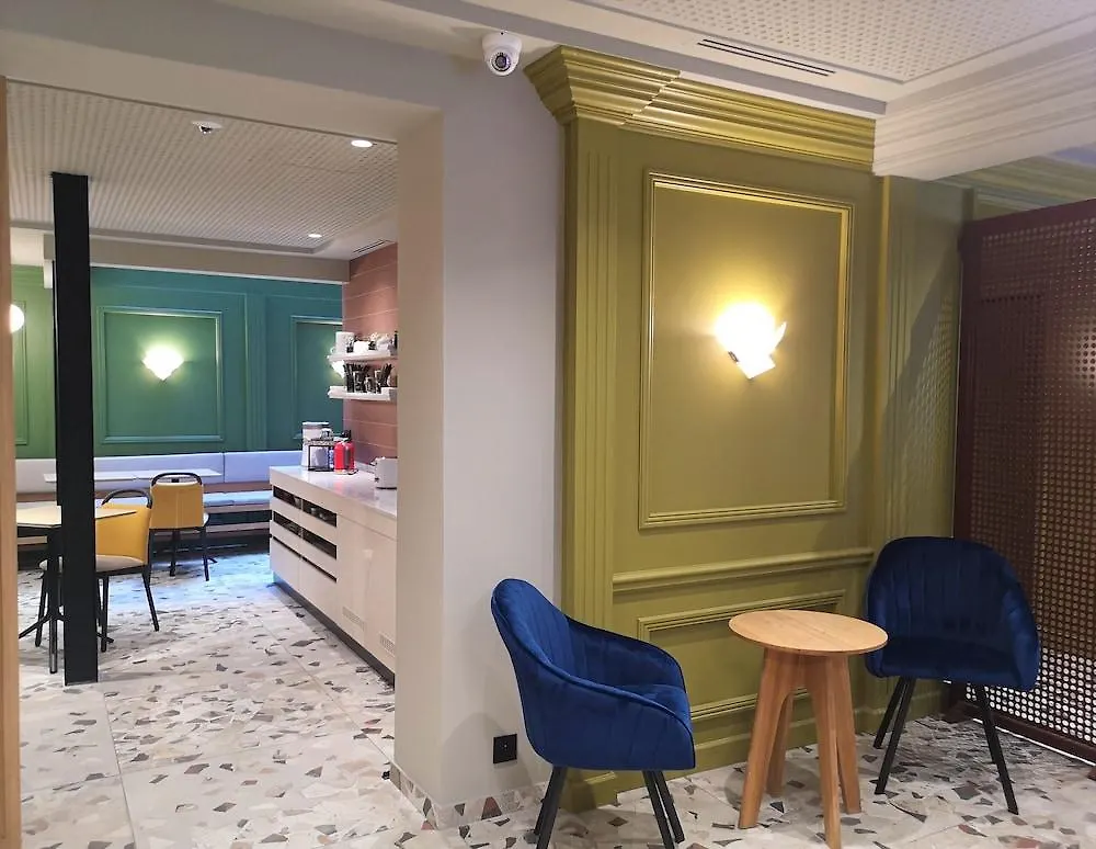 Hotel De La Paix Paris 3*,