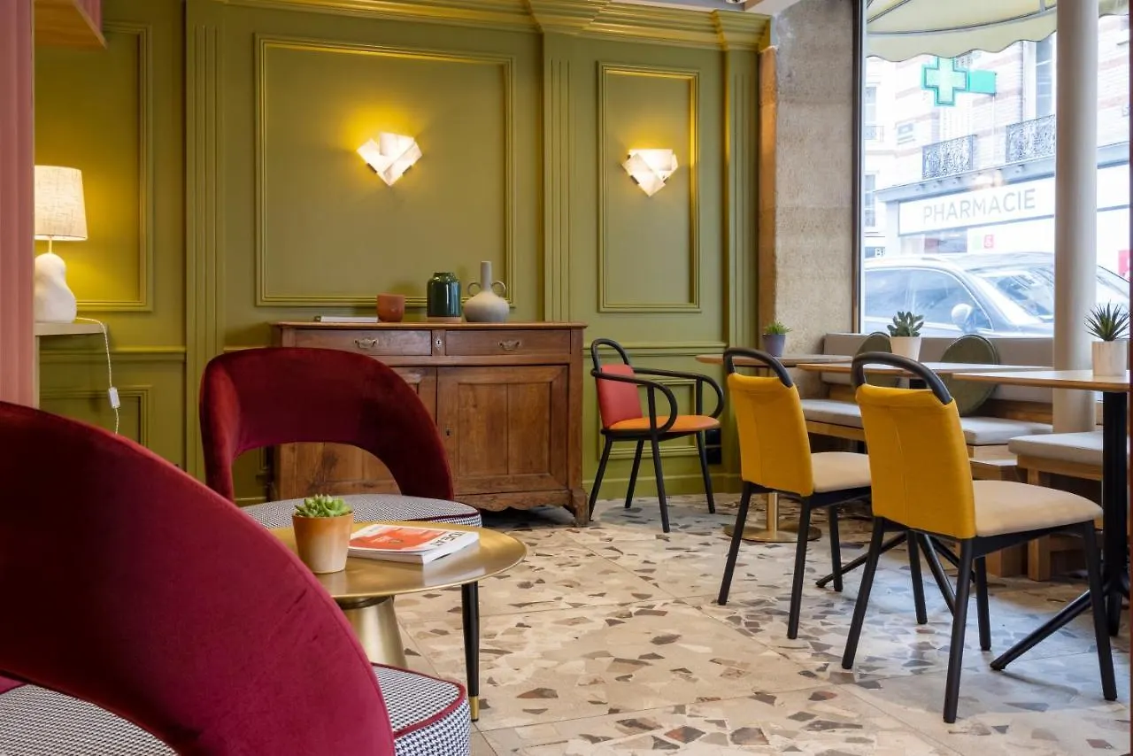 פריז Hotel De La Paix צרפת