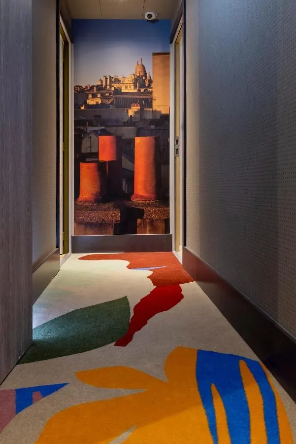 פריז Hotel De La Paix
