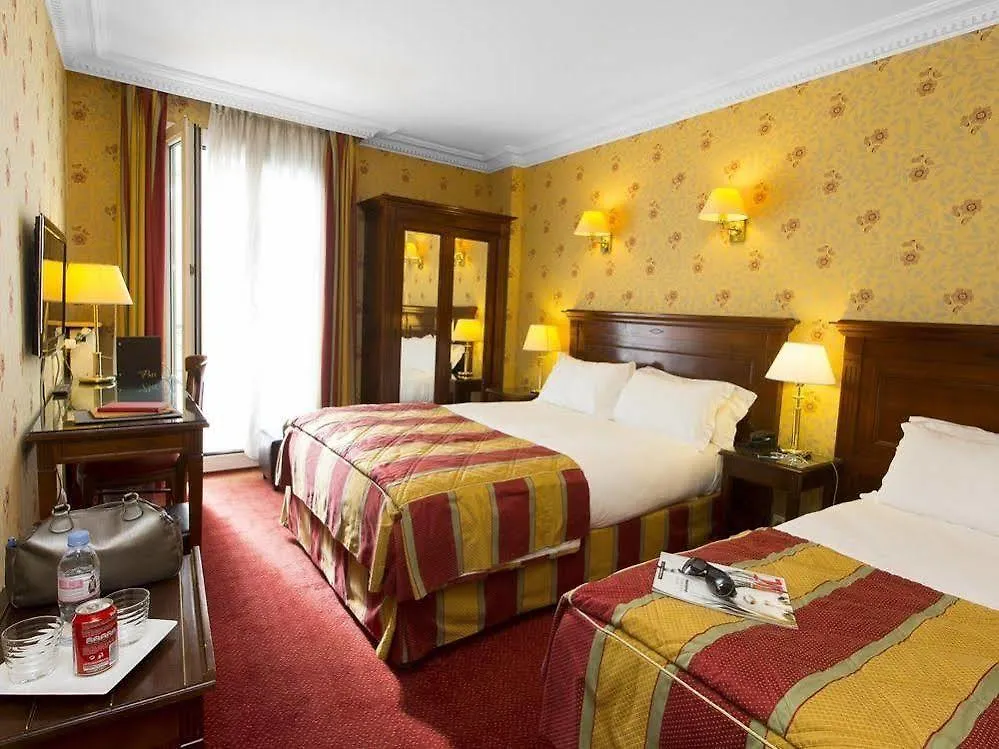 פריז Hotel De La Paix