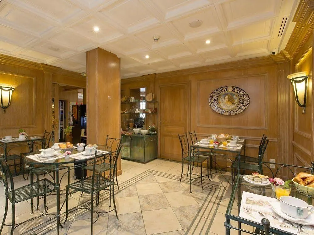 פריז Hotel De La Paix צרפת